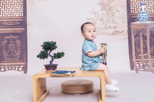 贺州宝宝几个月会认人